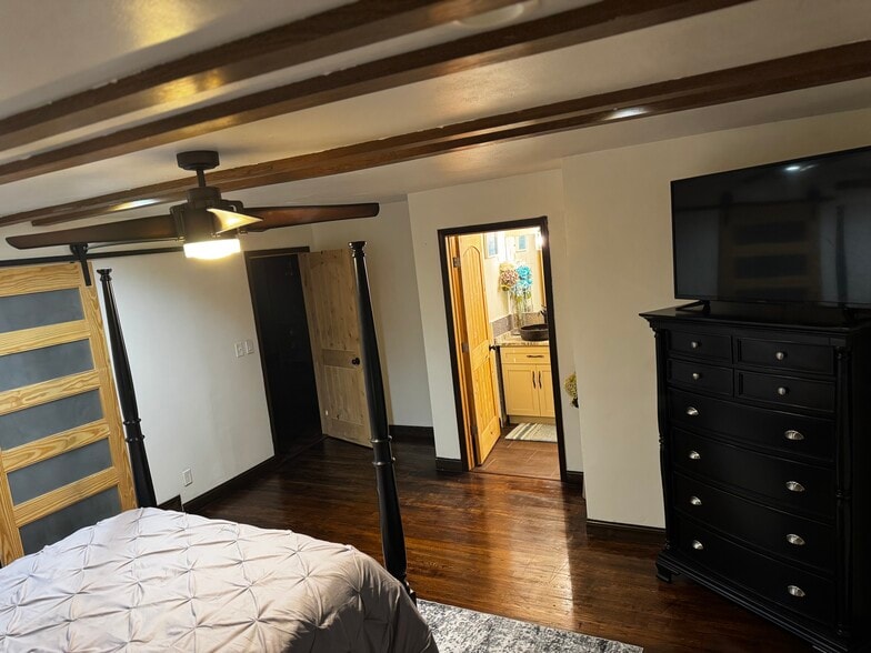 Building Photo - 7434 W Wisconsin Ave