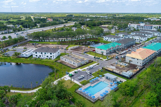 Building Photo - 7645 SW Lucy Ln