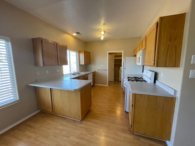 Building Photo - 7243 Natalie Janae Ln NE