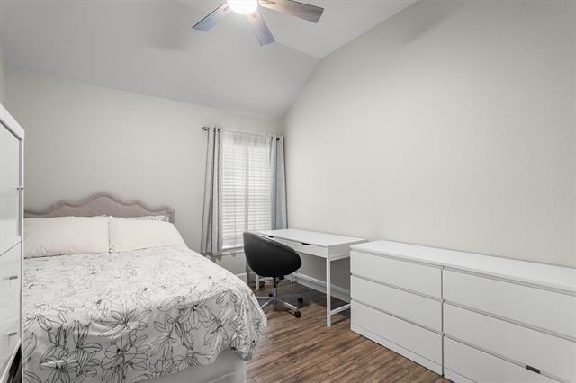 Building Photo - 2304 Clancy Dr