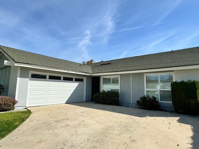 Building Photo - Charming Single Story Upgraded East End Home
