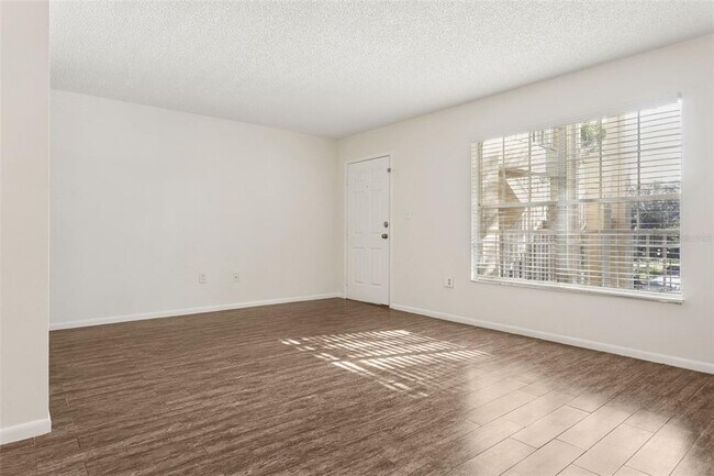 Building Photo - 2690 Coral Landings Blvd