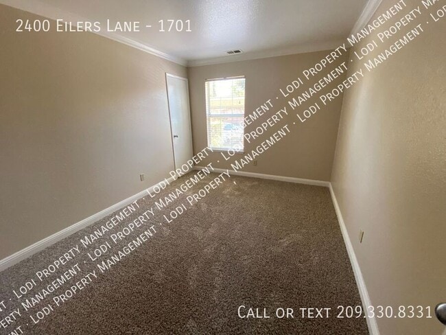 Building Photo - 2400 Eilers Ln