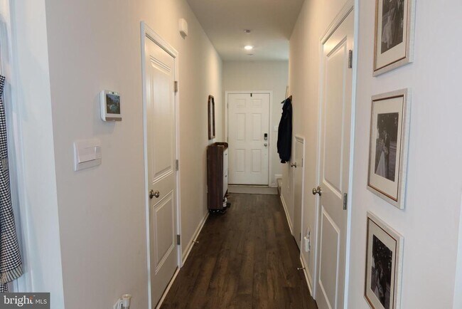 Building Photo - 213 Mazzeo Dr