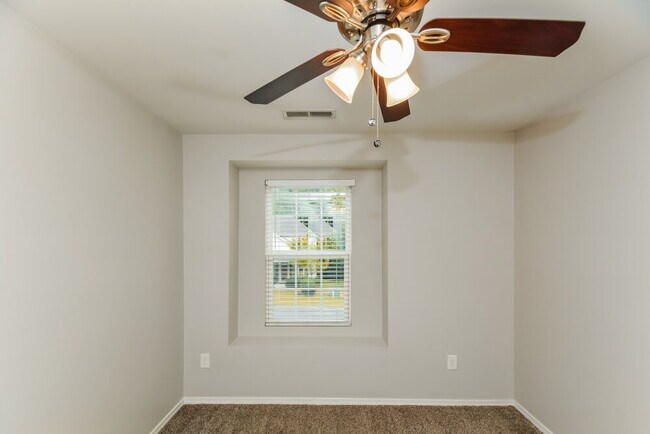 Building Photo - 4912 Sweet Shade Trail