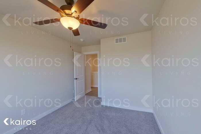Building Photo - 6944 Holly Ct