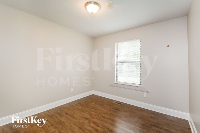 Building Photo - 5854 Blackberry Dr