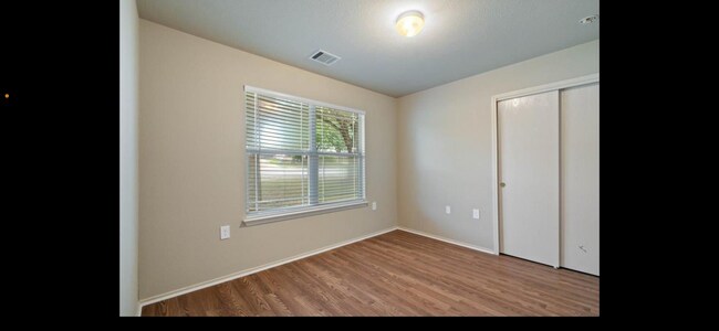 Building Photo - 11617 Briarcreek Loop