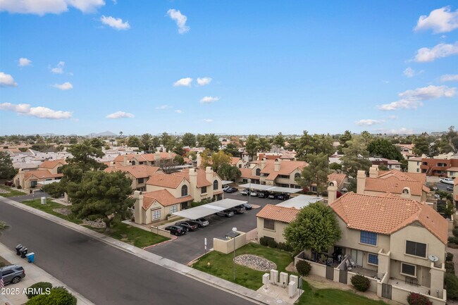 Building Photo - 5704 E Aire Libre Ave