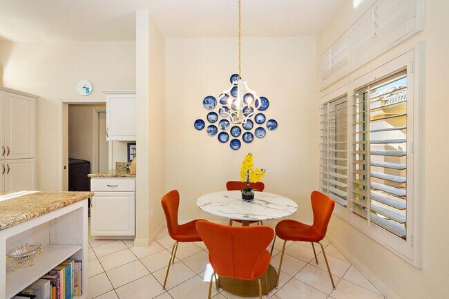 Building Photo - 37948 Breeze Way