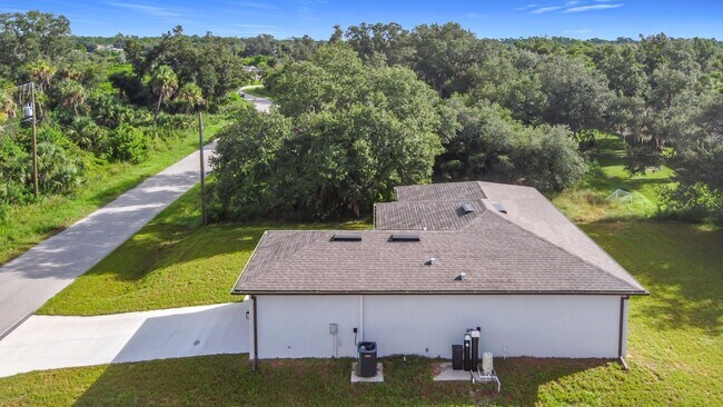 Building Photo - Brand New Home in North Port *3 Bedrooms & 2 Baths*