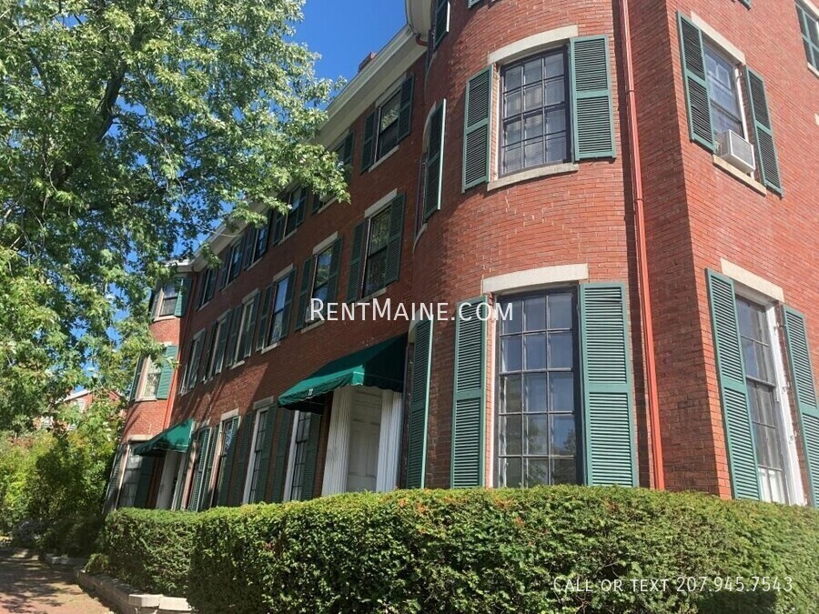 Building Photo - 77 Broadway