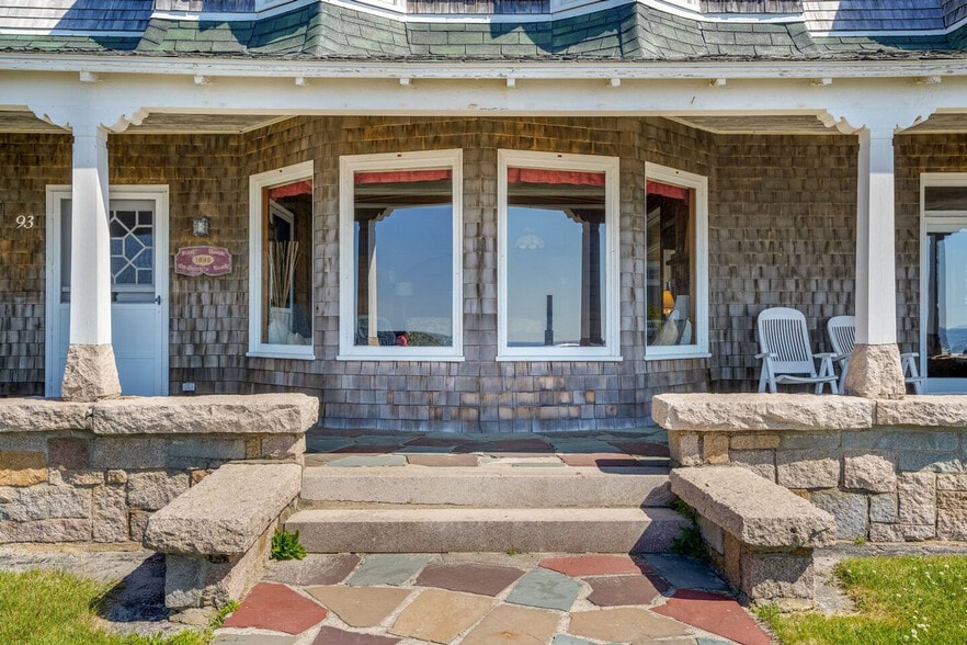 Building Photo - 93 Beach Ave