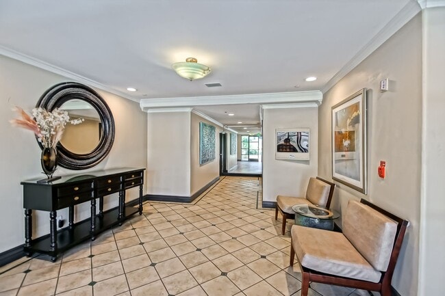 Building Photo - **Move in Special $1000 Off Third Months Rent** Remodeled Corner 3+2 Unit with Luxury Finishes Ne...