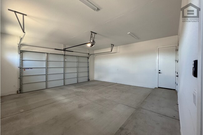 Building Photo - 3Bed/2Bath House in North Surprise! BRAND NEW! NEVER LIVED IN!