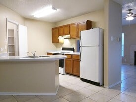 Building Photo - 2514 Corian Glen Dr