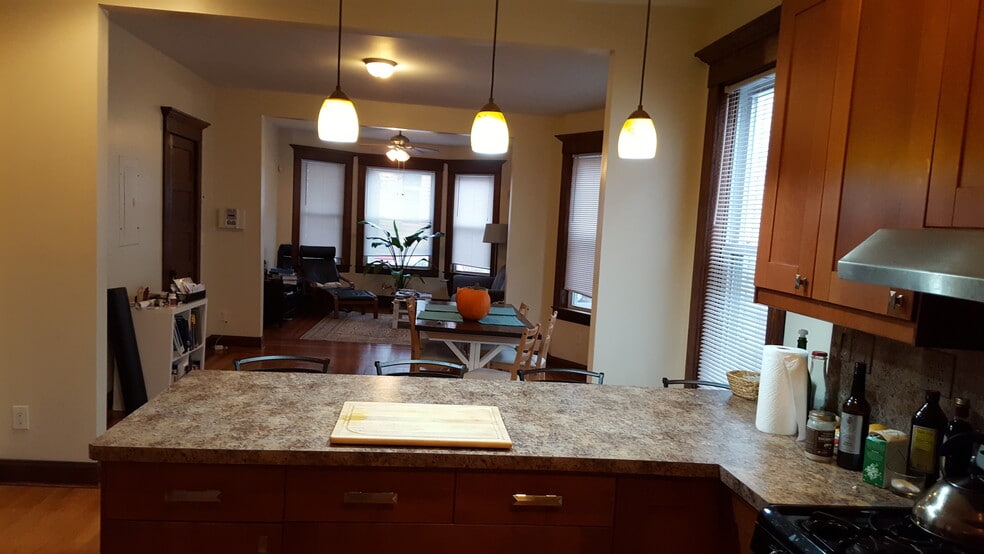 Building Photo - 78 Lawrence St