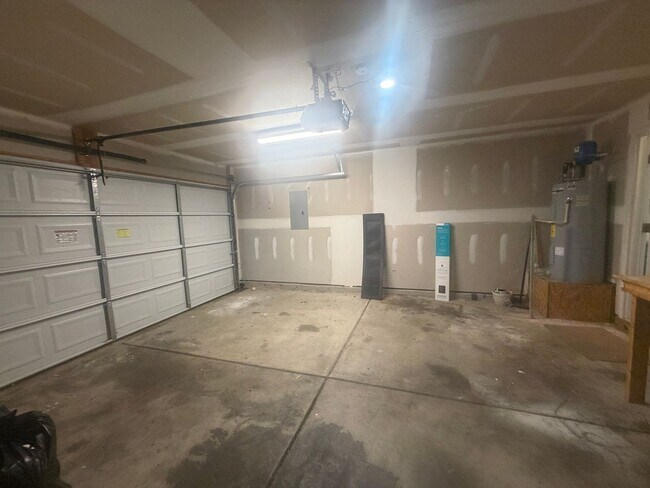 Building Photo - 1755 Polaris Dr