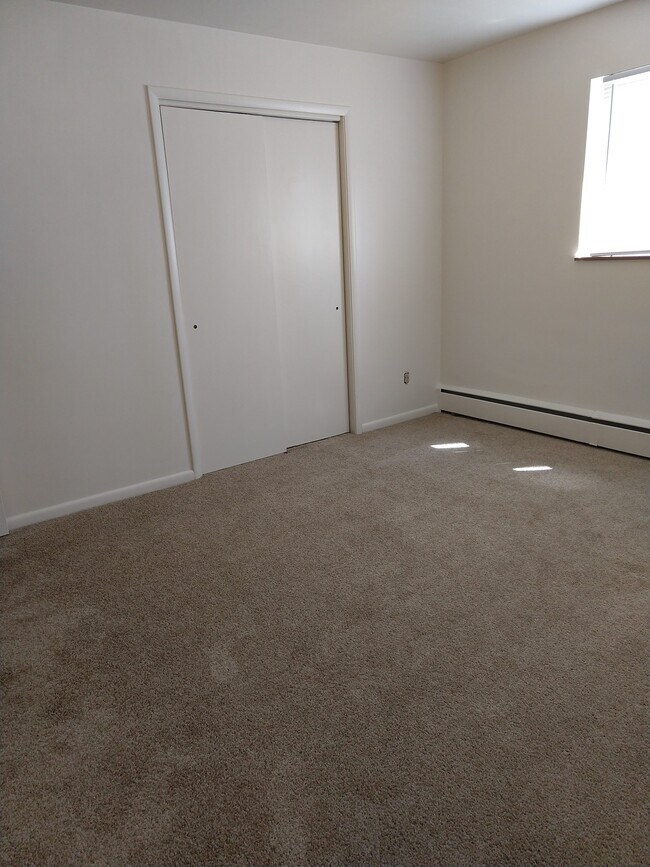 Building Photo - 5361 Plumridge Dr