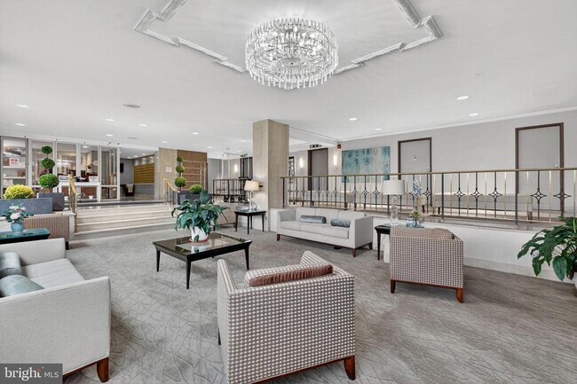 Building Photo - 1900 Lyttonsville Rd