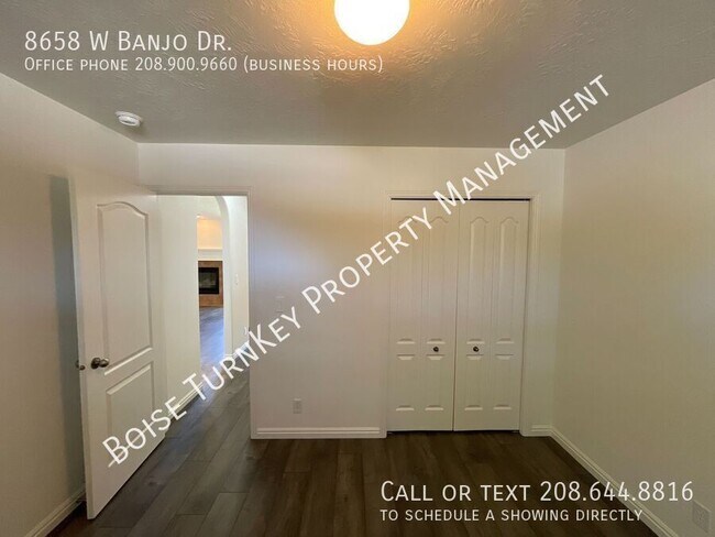 Building Photo - 8658 W Banjo Dr