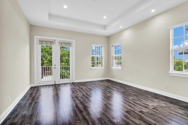 Building Photo - 3432 NE 15th Ave