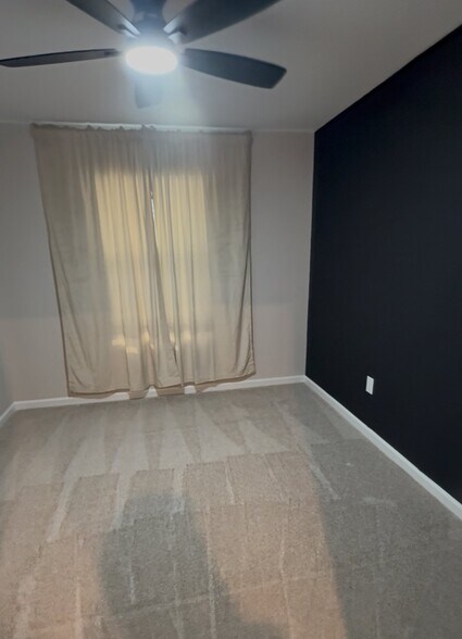Building Photo - 2756 Camellia Flower St