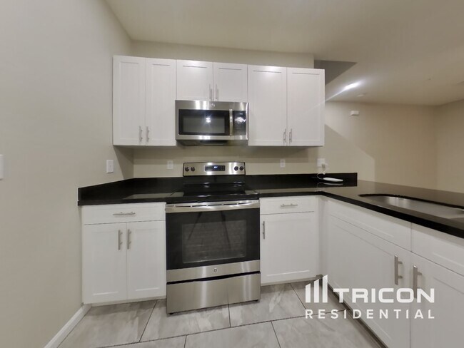 Building Photo - 12575 W Mazatzal Dr