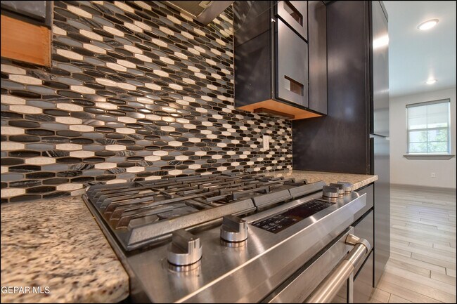 Building Photo - 312 Vin Almoradi Ct