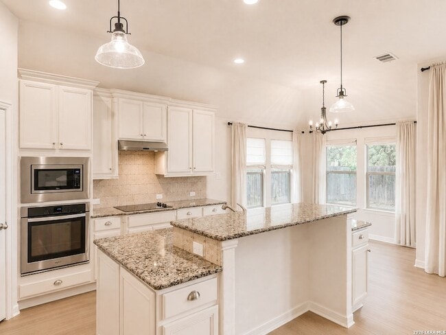 Building Photo - 164 Autumn Ridge