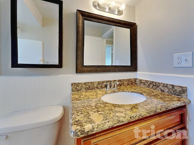 Building Photo - 2166 Timber Lane Clearwater FL