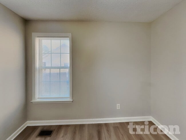 Building Photo - 149 Cambridge Elm Dr