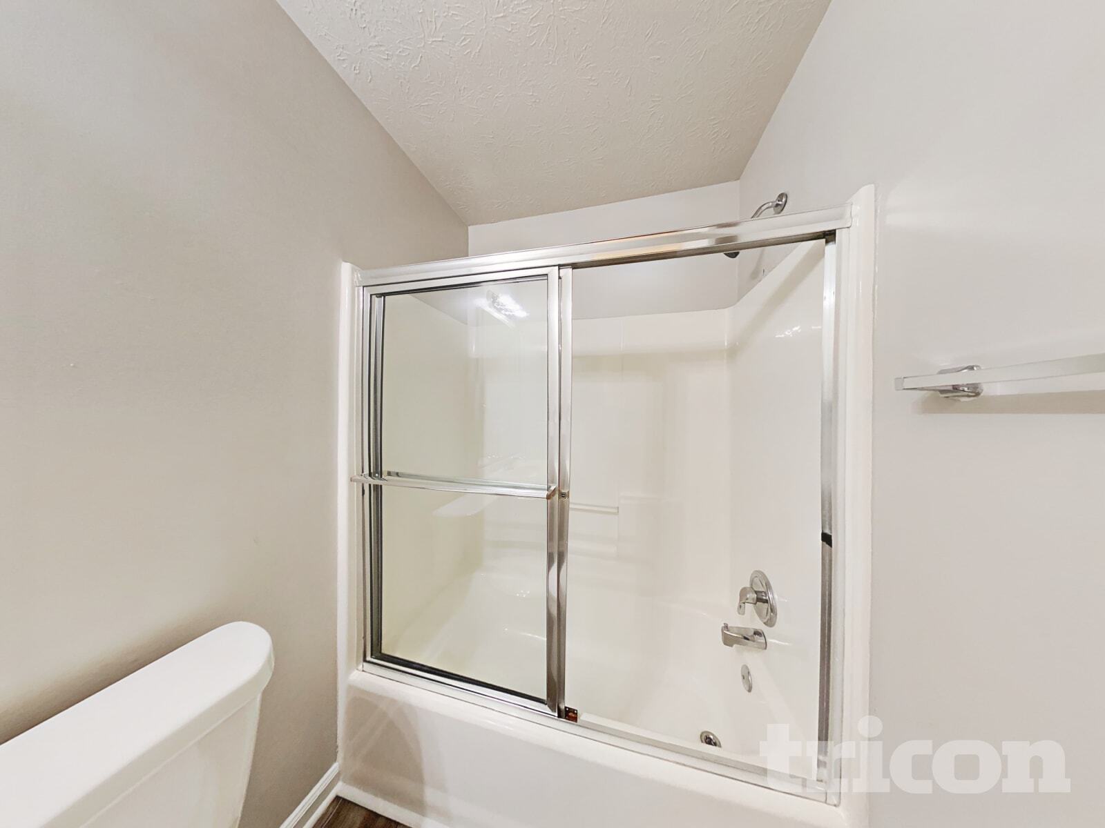 Building Photo - 1030 Riverclift Dr