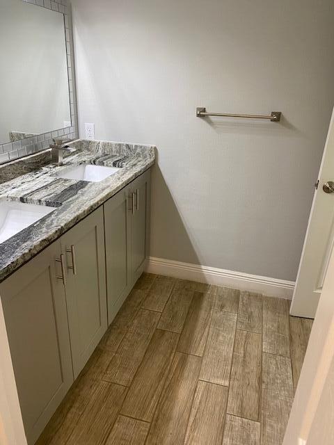 Building Photo - 1212 Vista Oaks Cir NE