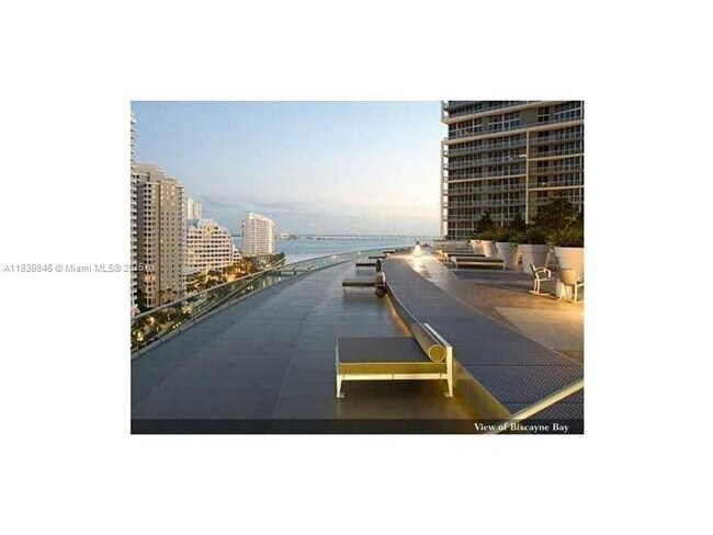 Building Photo - 465 Brickell Ave