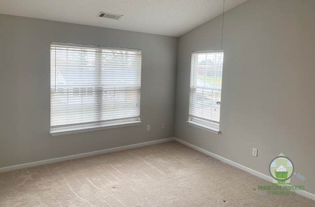 Building Photo - 48 Sikes Cir