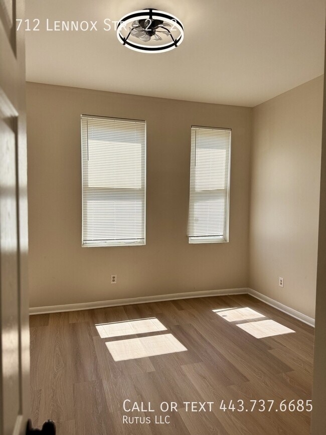 Building Photo - 712 Lennox St