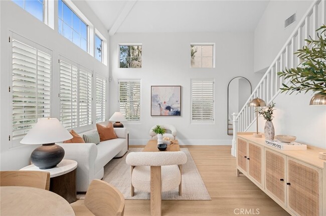 Building Photo - 20 Fecamp