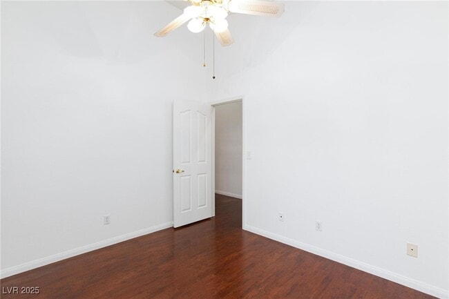 Building Photo - 10022 Catalina Canyon Ave