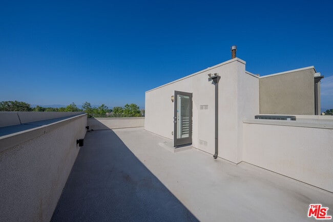 Building Photo - 13107 W Lumina Way