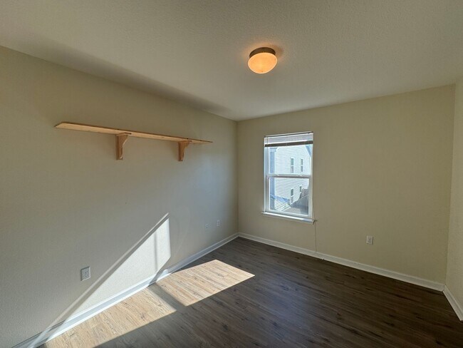 Building Photo - Pensacola Beautiful