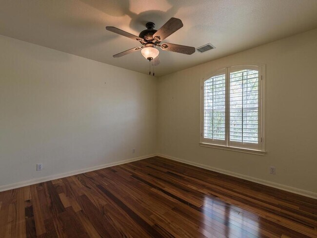 Building Photo - 11704 Emerald Falls Dr