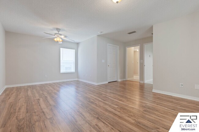Building Photo - 25 Port Royal Dr