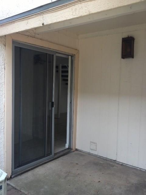 Building Photo - 6900 Hart Ln