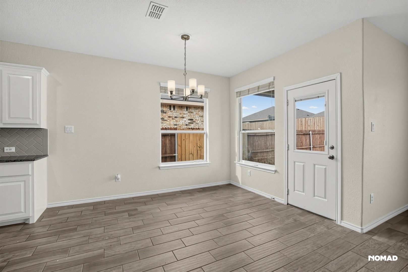 Building Photo - 10313 Burtrum Dr