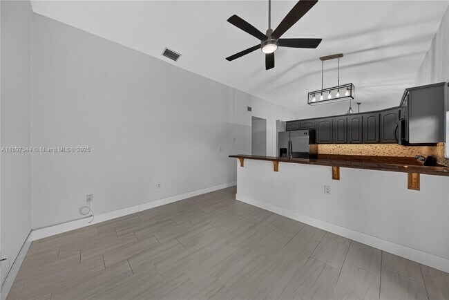 Building Photo - 15140 Bristol Ln