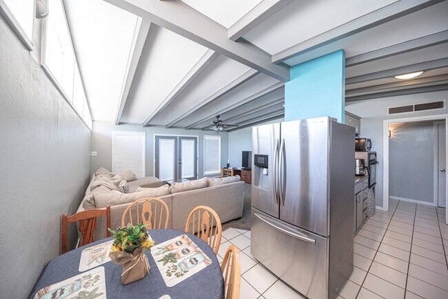 Building Photo - 2901 Nabors Ln