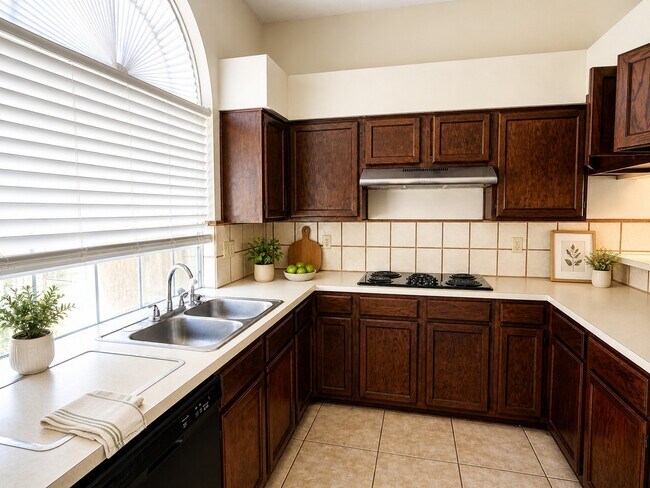 Building Photo - 7142 River Garden Dr