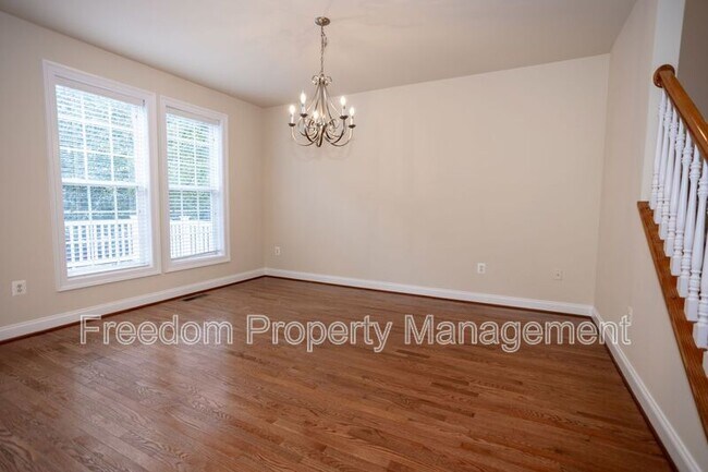 Building Photo - 16021 Pitner St