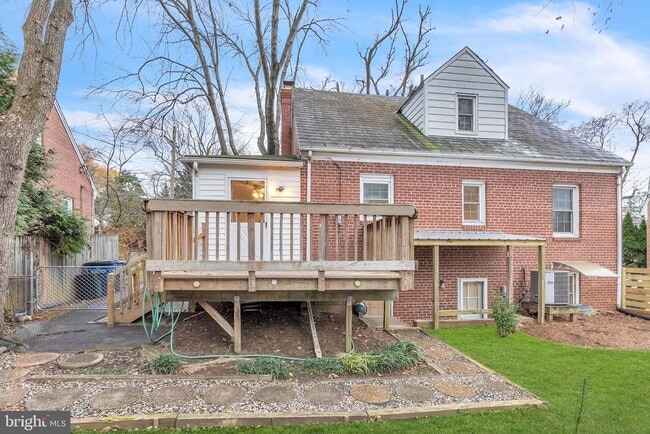 Building Photo - 5302 Baltimore Ave